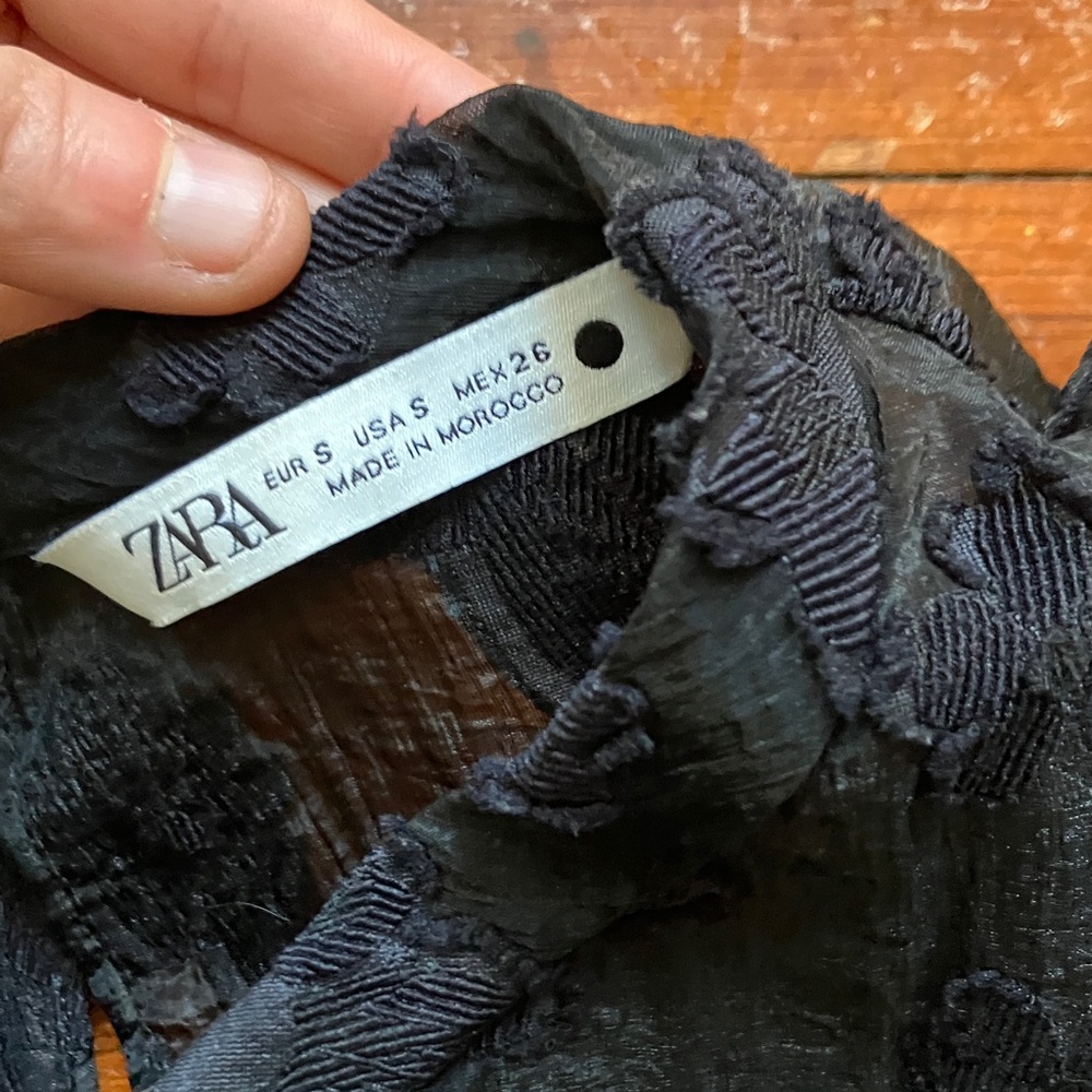 Zara Floral Sheer Organza Puff Sleeve Blouse - Picture 6 of 13